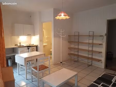 studio centre ville castres 25 m²