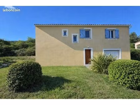 location longue durée – villa 200 m² – 4 chambres – jardin 1 350 m² – garage – climatisati