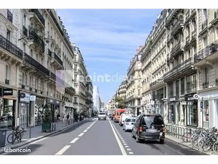 commerce habillement/textile 50 m²