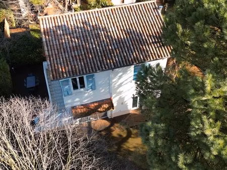 maison familiale rénovée 5 pièces avec jardin - fond-rose  caluire-et-cuire