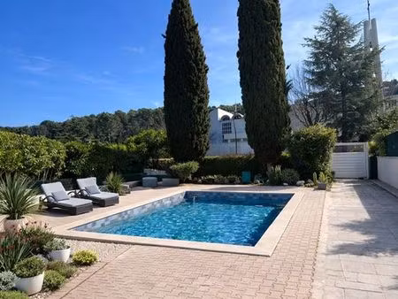 maison 6 pièces 155 m²