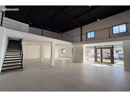 local 200 m² marignane