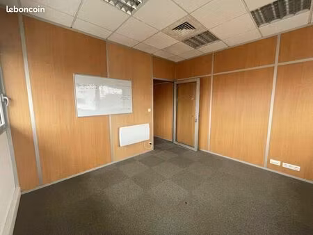bureaux 97 m² saint priest