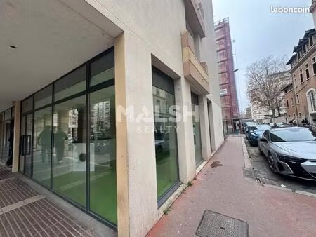 local commercial 120 m²