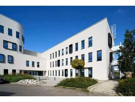 laboratoires avec bureaux à louer à charleroi