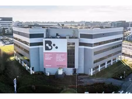 laboratoires avec bureaux à louer à charleroi