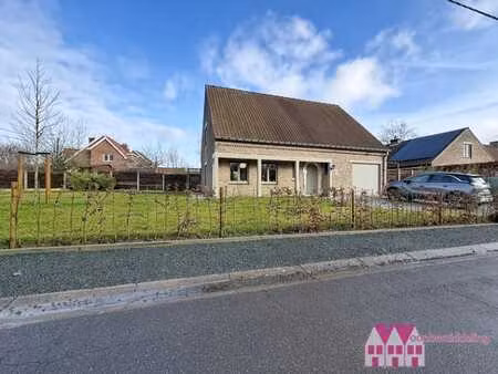 roosdaal: instapklare open bebouwing omringd door tuin  3...