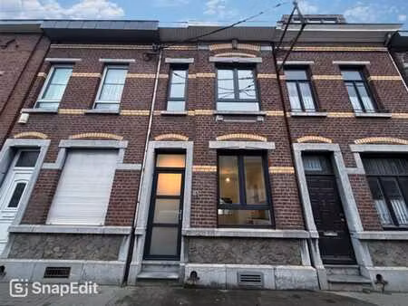 maison - 4 ch - peb c - toiture neuve - châssis neufs