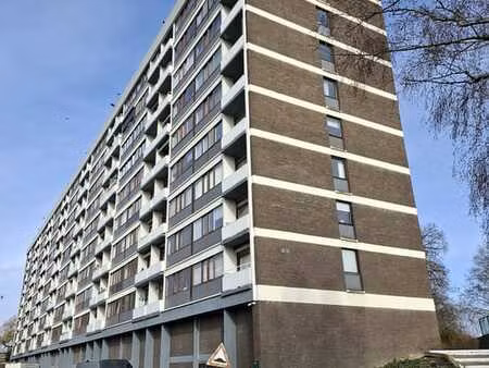appartement lumineux avec balcon et 2 chambres à mons