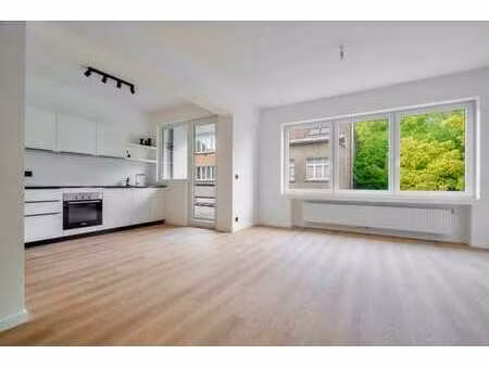 peb b- appartement 2 chambres entièrement rénové