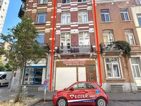 immeuble de rapport: rdc commerce + 3 logements