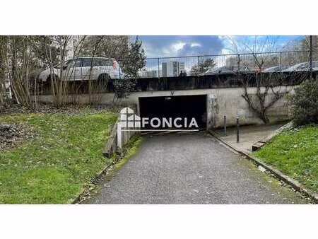 vente garage et parking à rennes sud (35000) : à vendre / rennes sud