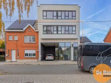 nieuwerkerken - lichtrijk appartement op de 1ste verdieping