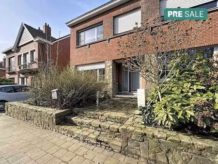 maison mitoyenne avec jardin à vendre à lotenhulle