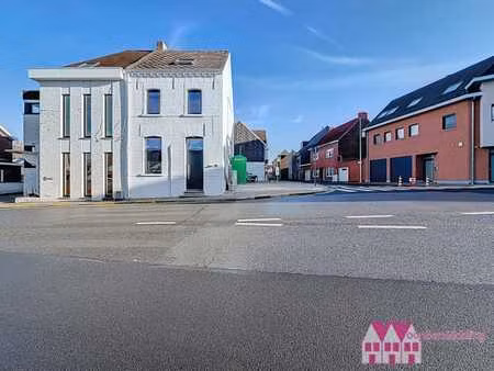 erpe-mere: gerenoveerde woning met 3 slaapkamers  tuin  t...