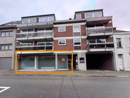 gelijkvloers en lichtrijk 2-slaapkamer appartement in het...