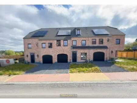 a vendre  maison de campagne nouvellement construite à zw...