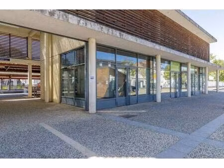 local commercial à vendre