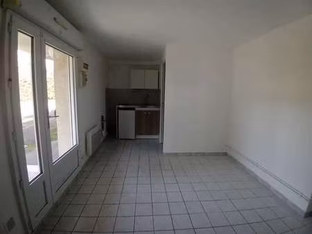 location appartement t1 à saint-contest (14280) : à louer t1 / 17m² saint-contest