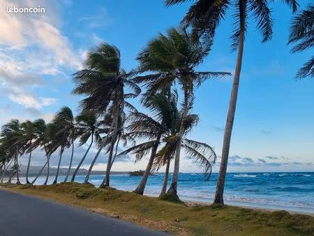 deux parkings avec arceaux devant l'immeuble   visible sans rendez-vous. très faible charg