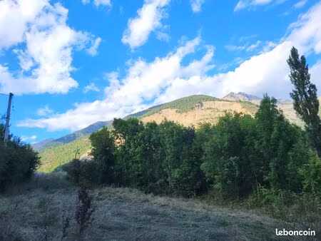 magnifique terrain avec permis