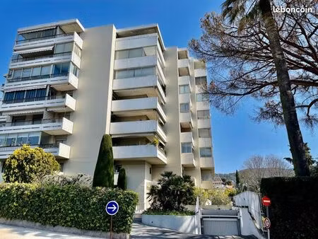 deux pièces meublé 50m2 avec loggia et parking