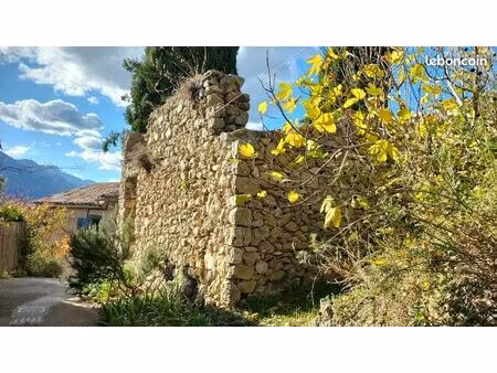 bâtisse ancienne à réhabiliter