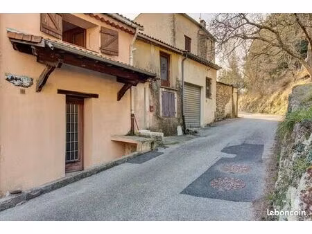 maison 2 pièces 61 m²