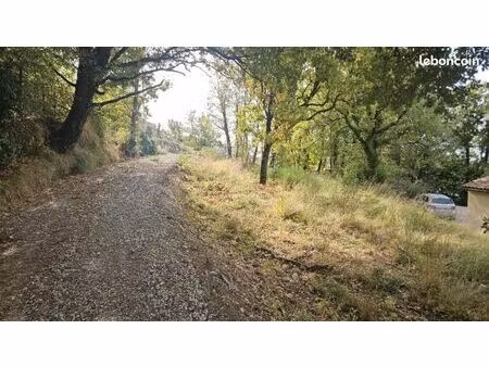 terrain 747 m² saint vallier de thiey