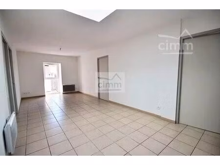 location appartement 4 pièces 69 m² à le teil (07400)