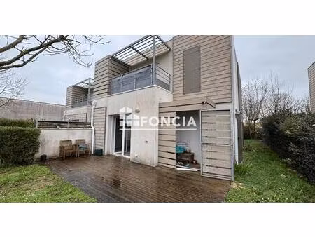 proche commerces et services