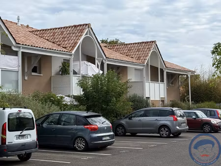 appartement 2 pièces 37 m2 libre d'occupation avec parking