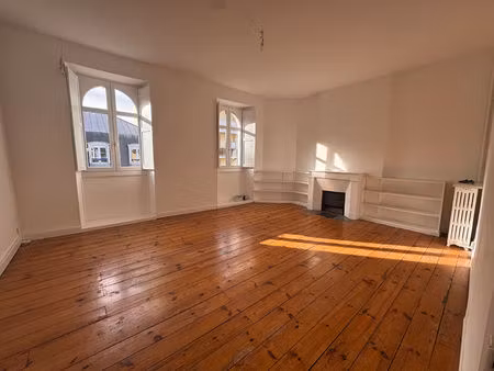 location appartement 5 pièces 136 m² à pau (64000)