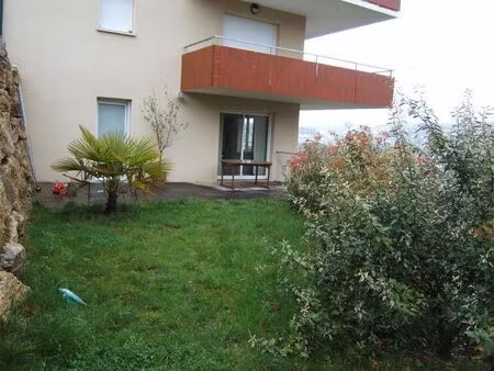 a louer t3 residence le senechal en rdj - belles prestations - belle vue - garage et parki