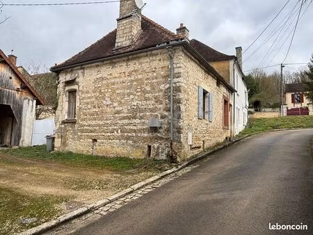 maison de village 1 pièce 53 m²