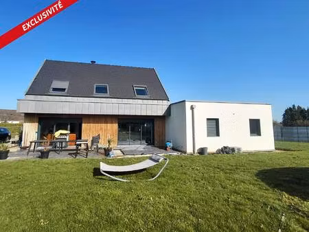 maison de 2017  5 chambres  garage sur 1600m²