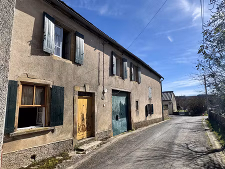pampelonne - grande maison de caractère avec vastes dépendan