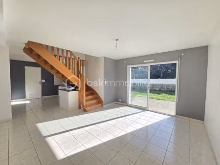 maison traditionnelle de 91 70 m² à ploemeur