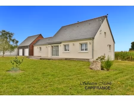 maison de plain-pied avec double garage à vendre à roz sur couesnon (35) en baie du mont s