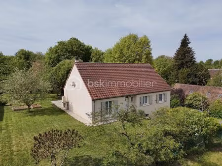 pavillon de 130 m² à savigny-sur-clairis