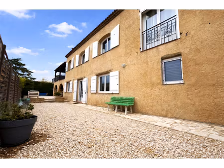 villa saint laurent du var 6 pièces 214 m2 vue mer