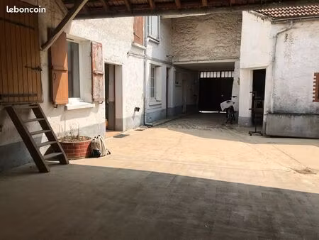 maison de ville  parking  dépendance