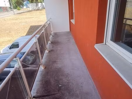 location d'un beau et lumineux f4 avec chauffage inclus au 2 rue du château d'eau proche é