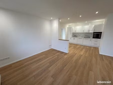 appartement 3 pièces – 65 6 m² – 900 /mois