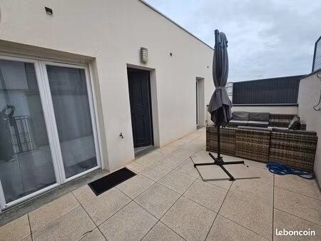 appartement 2 pièces avec grande terrasse  parking privé – résidence sécurisée  proche pla