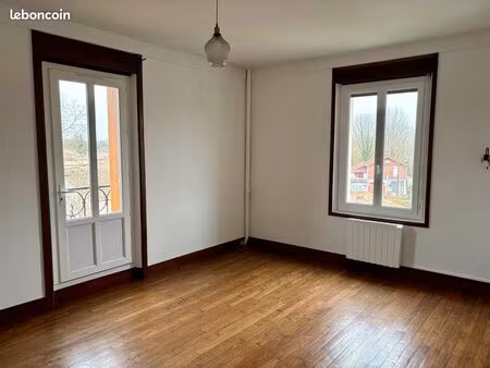 t3 de caractère 72 m² - centre-ville langon - balcons & cave