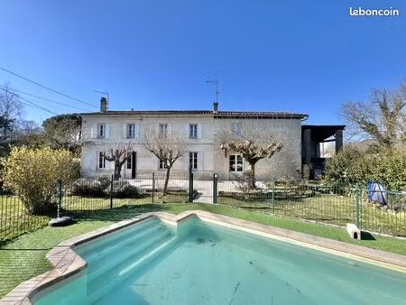 maison 7 pièces 200 m²