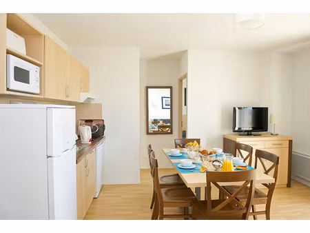 vente locaux professionnels 3 pièces 59.55 m² à saint-gilles-croix-de-vie (85800)  151 772