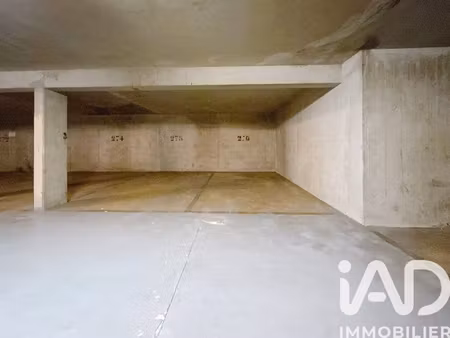 vente parking 12 m²