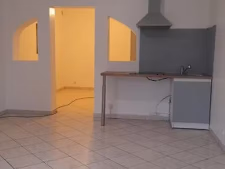 location appartement 2 pièces 45 m² à saint-martin-d'heres (38400)  650 €